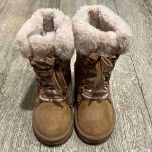 Old Navy Fur Toddler Boots - Size 7